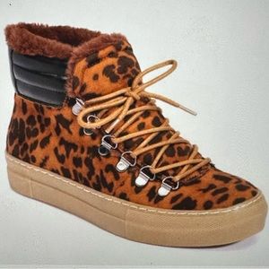 NWB Madden Girl Breezy Leopard High Top Sneakers
